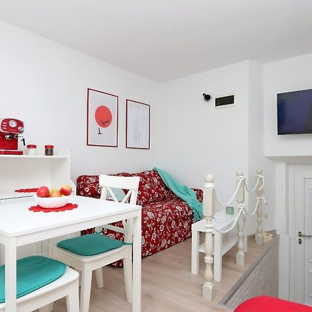Sha La La: Historic Castle-Side Studio with Modern Amenities Bakar Exterior photo