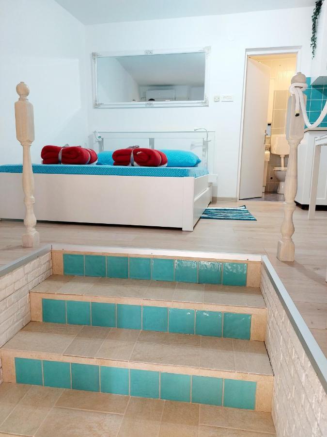 Sha La La: Historic Castle-Side Studio with Modern Amenities Bakar Exterior photo