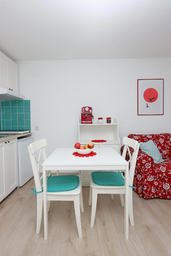 Sha La La: Historic Castle-Side Studio with Modern Amenities Bakar Exterior photo
