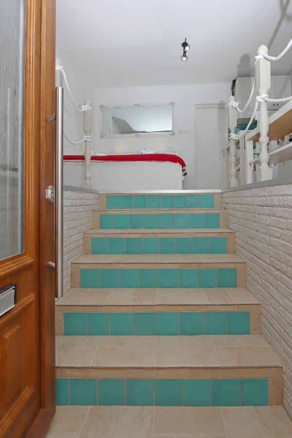 Sha La La: Historic Castle-Side Studio with Modern Amenities Bakar Exterior photo